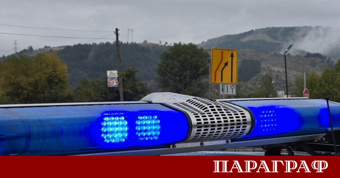 Трима души са загинали при тежка катастрофа станала днес край