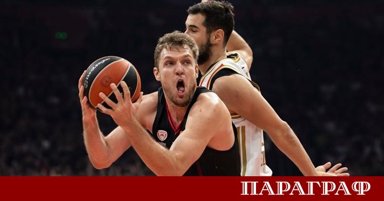 Александър Везенков и Олимпиакос продължават без загуба в гръцкия баскетболен