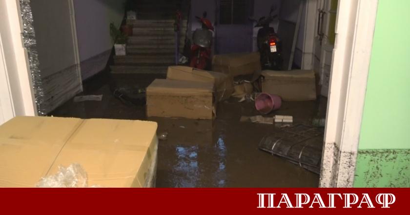 Денонощие след опустошителните наводнения в Бургаско обстановката постепенно се нормализира