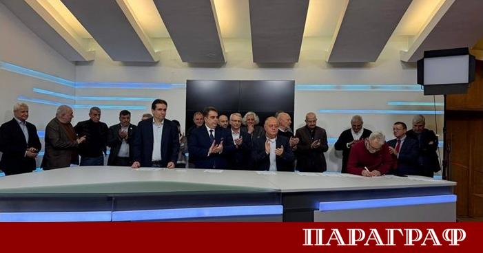 Коалицията Продължаваме промяната – Демократична България ПП ДБ разработва паралелни