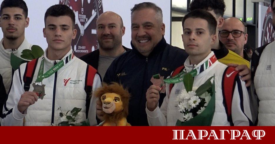 Националният отбор по таекуондо беше посрещнат в България Те пристигнаха