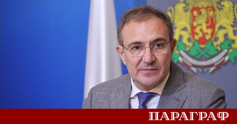 Министърът на труда и социалната политика Борислав Гуцанов заяви че