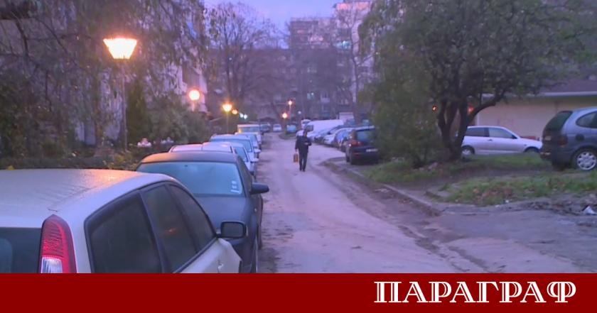 Варненският квартал Младост е изправен пред абсурден проблем Контейнери за