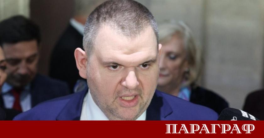 Лидерът на ДПС Делян Пеевски коментира оставката на правителството като