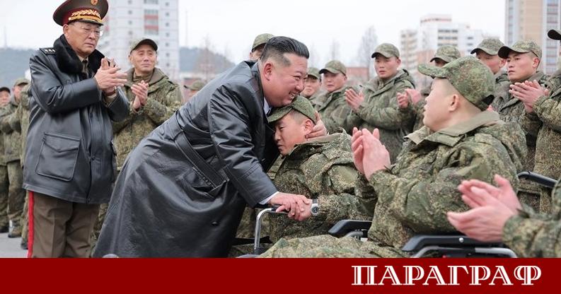 Северна Корея проведе церемония по посрещането на инженерни войски Те