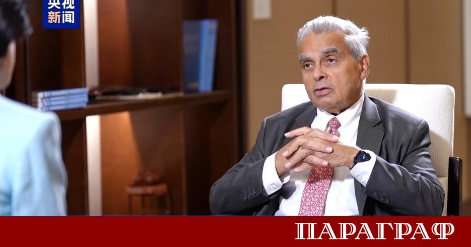 Бившият постоянен представител на Сингапур в ООН Кишор Махбубани подчертава