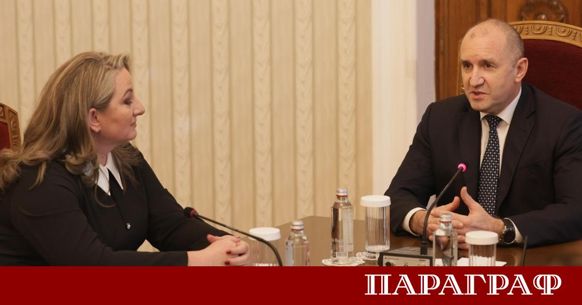 Днес 15 декември 2025 г ГЕРБ СДС призова президента Румен