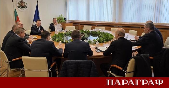 Министърът на енергетиката в оставка Жечо Станков проведе работна среща