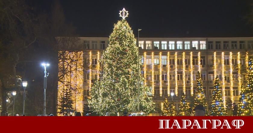 Варна посреща празничния сезон с много светлина и настроение Градът