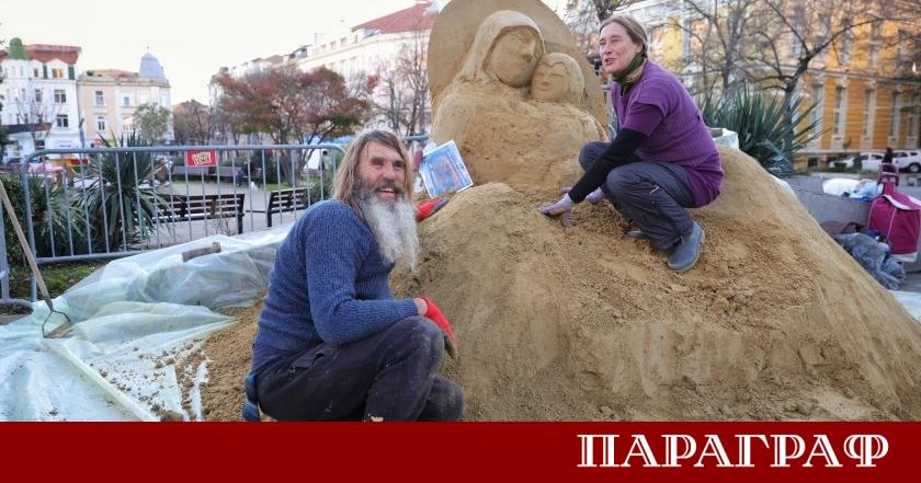 Бургас се готви за празничния сезон с уникален арт проект