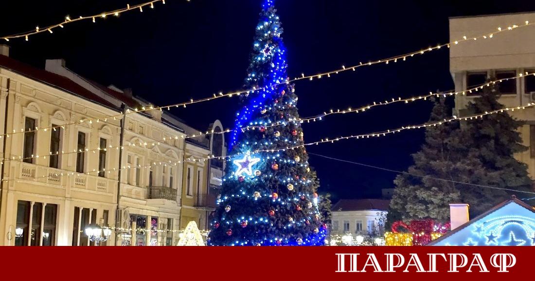 Град Видин вече е обгърнат от коледна магия Централните улици