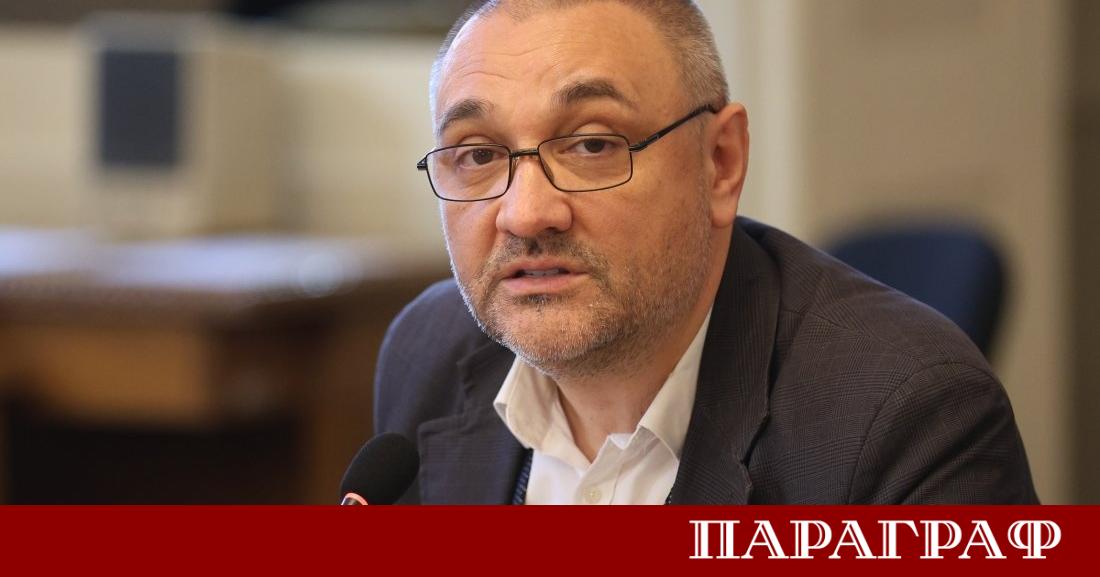 Проф Андрей Чорбанов е подал заявление за напускане на парламентарната