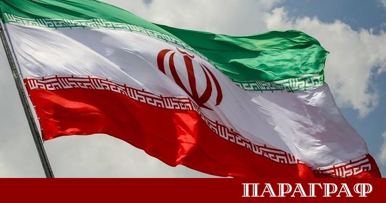 Иранските власти са екзекутирали рано тази сутрин 27 годишен мъж