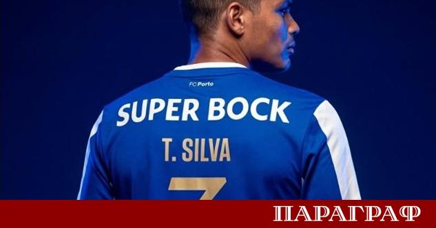 На 41 години бразилският защитник Тиаго Силва осъществи изненадващо завръщане