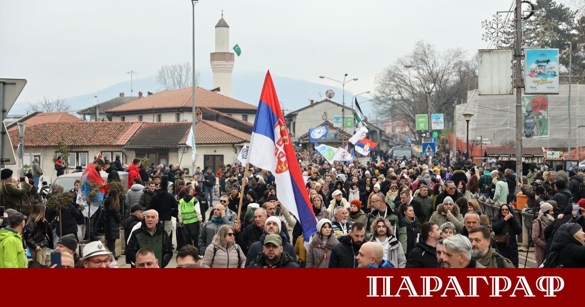 Сръбски студенти и граждани от Нови Пазар започнаха мащабна блокада