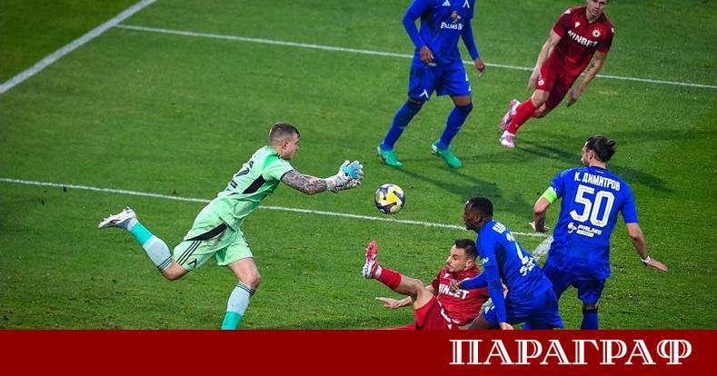 Стражът на Левски Светослав Вуцов е в полезрението на Атлетико