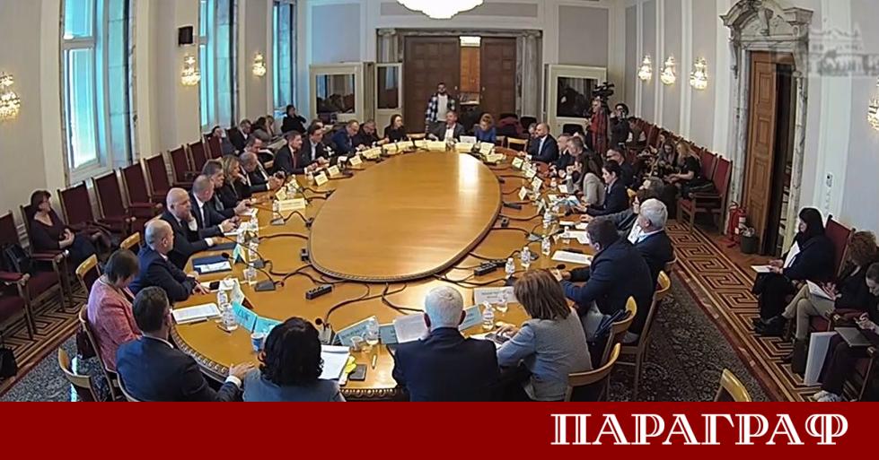 Удължаването на действието на бюджета от 2025 г през 2026