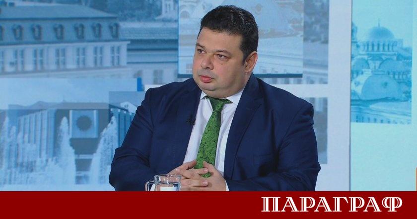 Конституционният съд КС активно работи по делото свързано с референдума