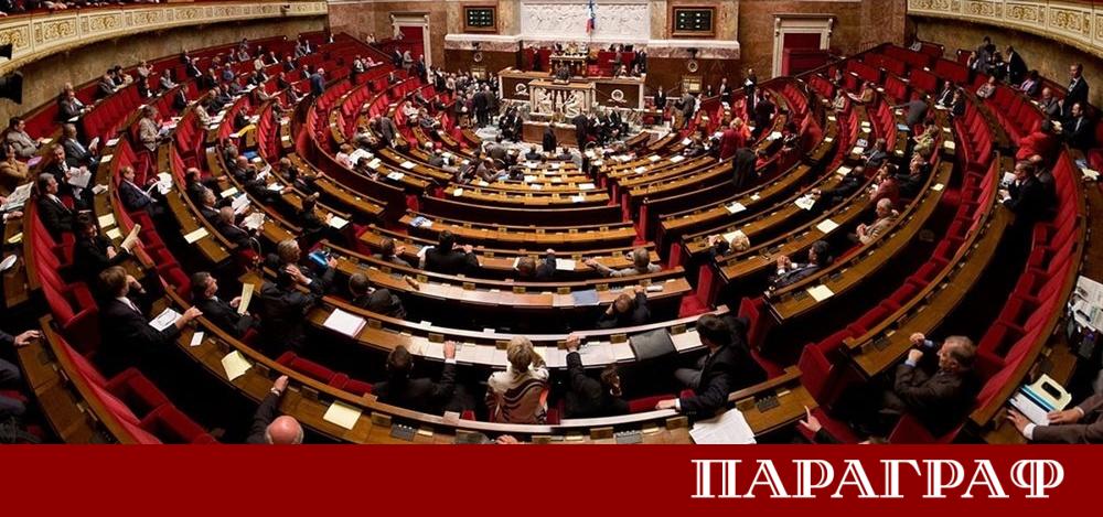 Франция подобно на България ще започне 2026 година без одобрен