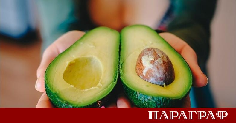 Авокадото известно със своята кремообразна текстура и приятен вкус предлага