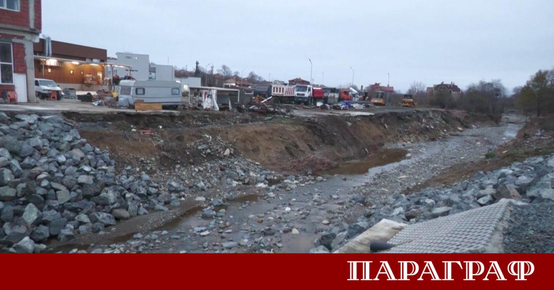 Два месеца след опустошителното наводнение в Царево пострадалите семейства посрещат