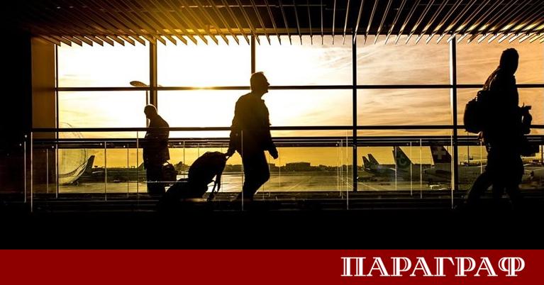 Въздушното пространство над летище Хановер е било затворено за въздушен