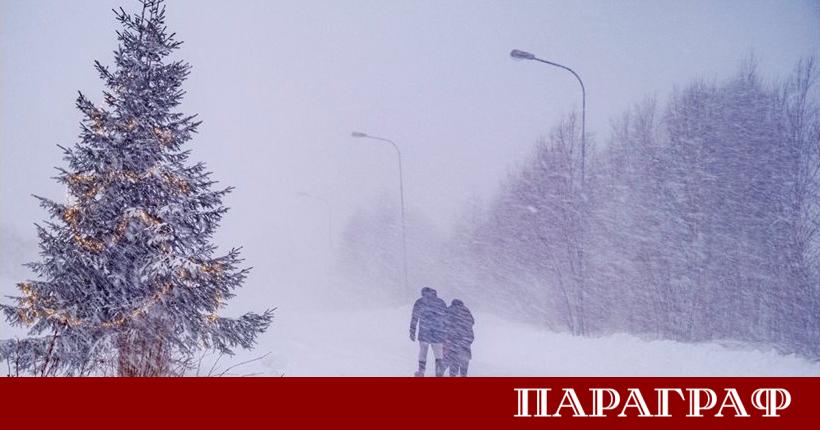 Мощна зимна буря наречена Йоханес връхлетя Скандинавия Тя остави десетки