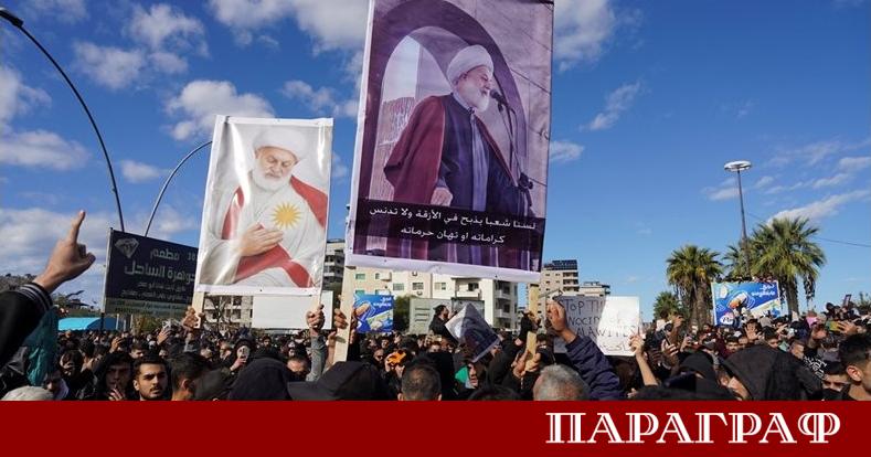 Трима души загинаха днес при протести в Сирия които прераснаха