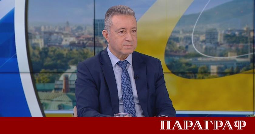 Конституционният съдия Янаки Стоилов заяви че промени в Конституцията не