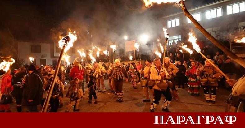 Кукерите от група Сурва от село Мещица ще гостуват във