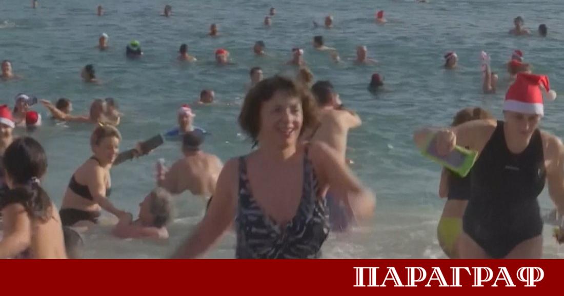 Барселона отбеляза началото на Новата година с традиционно плуване в
