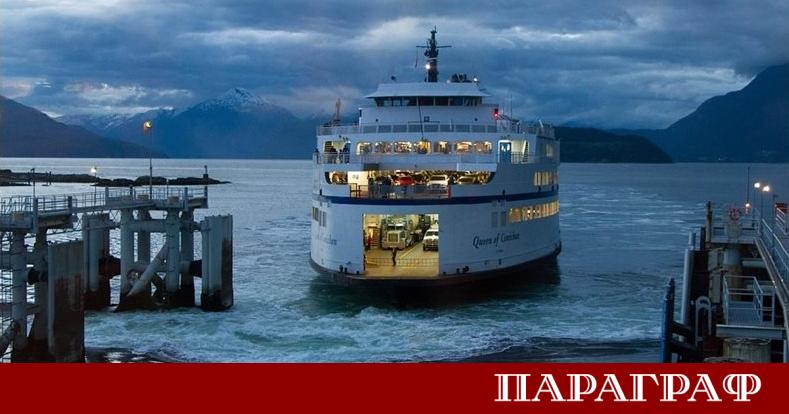 Силни южни и югоизточни ветрове предизвикаха сериозни смущения във фериботния