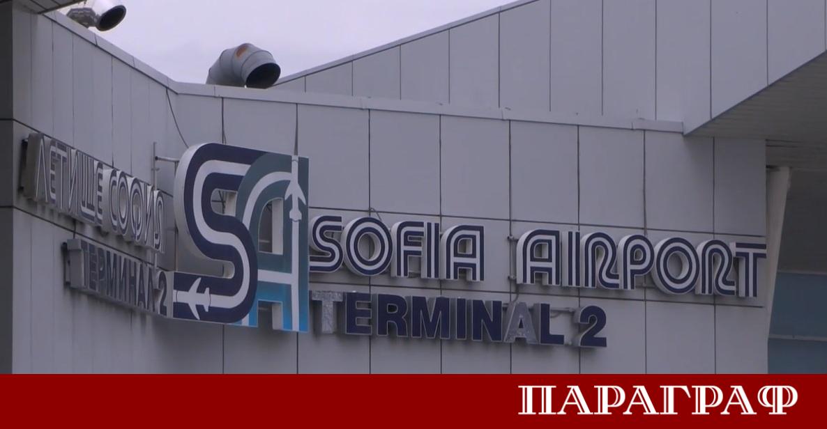 Ураганен вятър предизвика сериозни смущения в графика на летище София