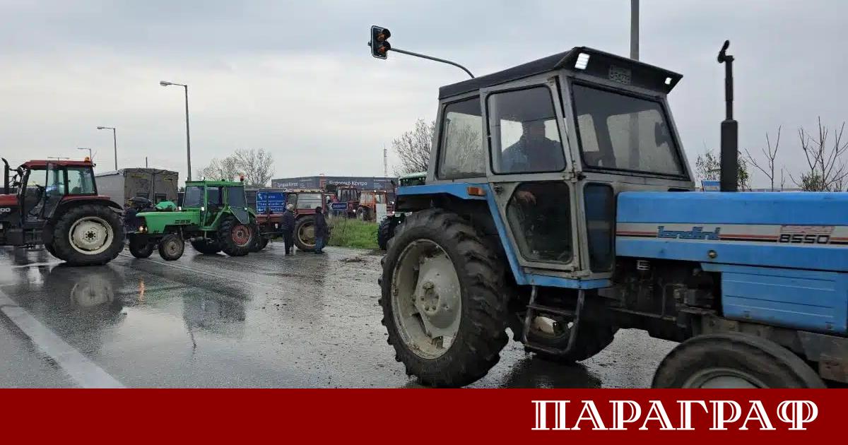 Гръцкият премиер Кириакос Мицотакис свика извънредна среща днес 5 януари