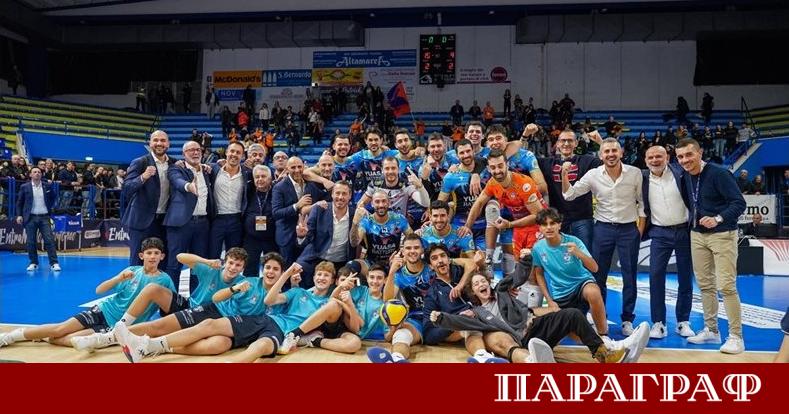 Световните вицешампиони по волейбол Илия Петков и Георги Татаров записаха