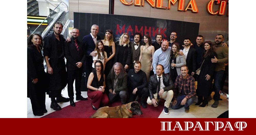 Пет кинозали посрещнаха едновременно премиерата на първия епизод от новия