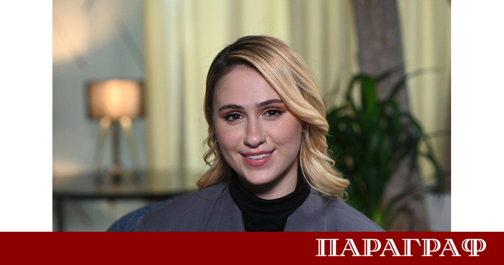 Мария Бакалова няма да влезе в ролята на легендарната българска