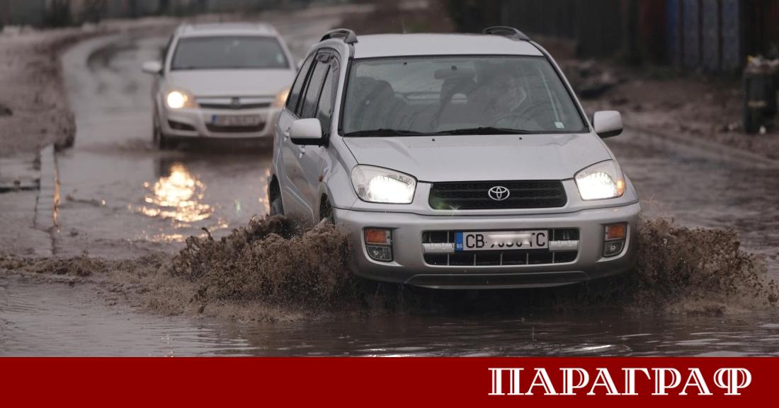 Интензивен дъжд заля София през последните часове причинявайки значителни наводнения