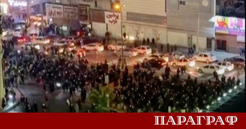 Антиправителствените протести в Иран навлязоха в третата си седмица По