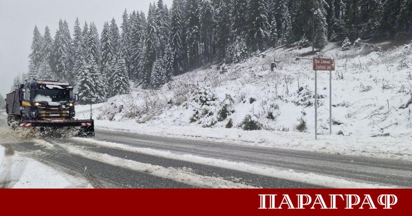 468 снегопочистващи машини обработват пътните настилки по републиканската пътна мрежа