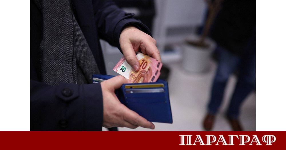 Все по често български потребители сигнализират за неочаквани плащания при