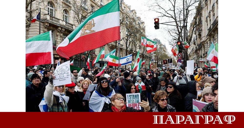 Броят на жертвите от продължаващите протести в Иран е толкова