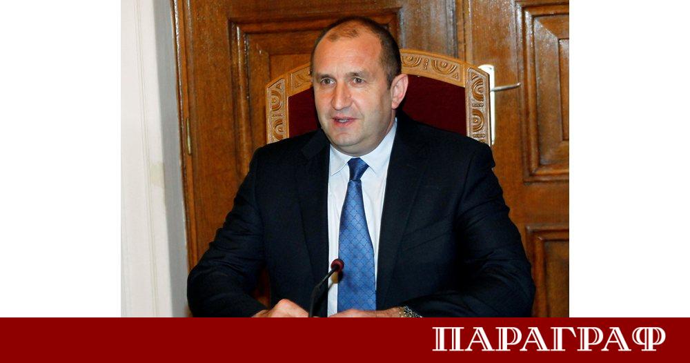 Аксесоар на президента Румен Радев предизвика бурни дебати в социалните