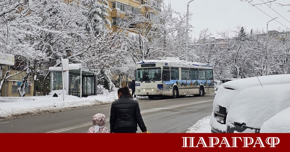 Учениците от Русе се завръщат в класните стаи днес 13