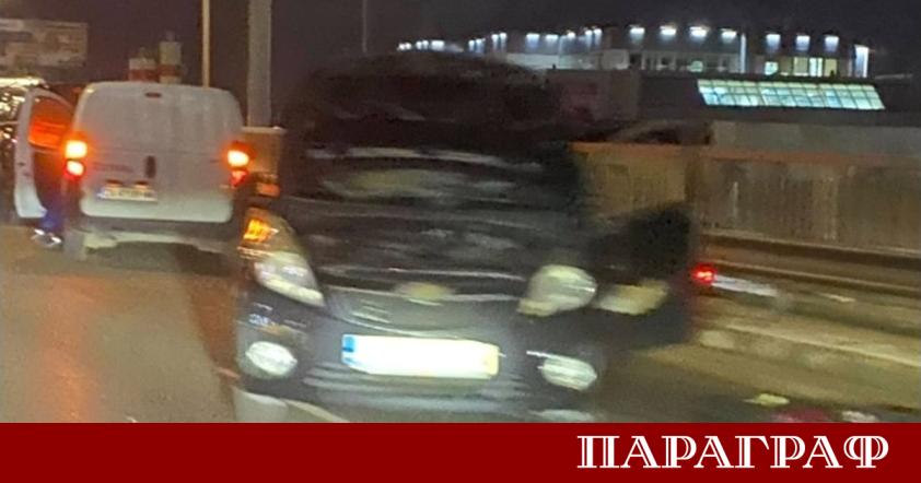 Тежка катастрофа между три автомобила и цистерна затвори частично Околовръстното