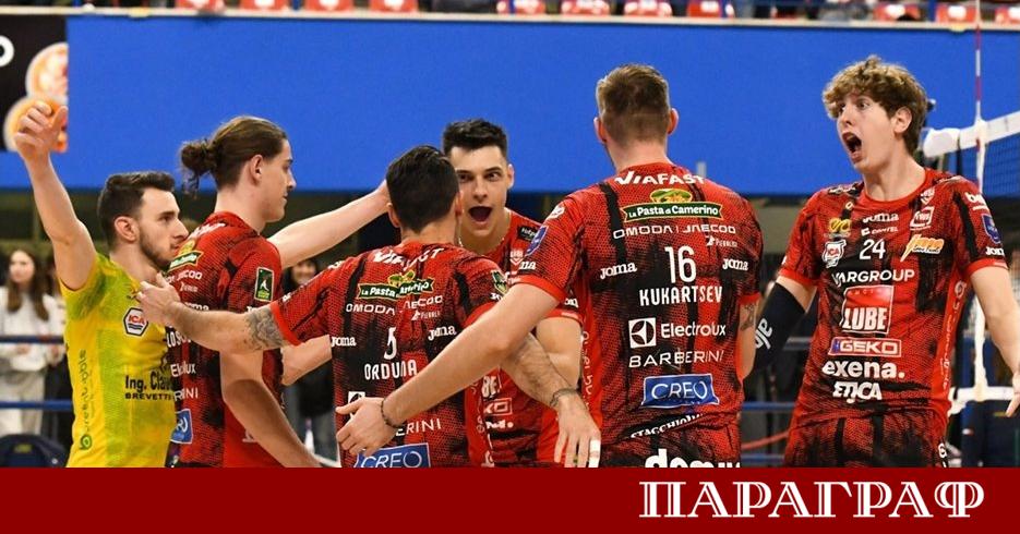 Българският волейболен ас Алекс Николов блесна като MVP в 16