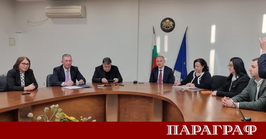 Министърът на образованието и науката в оставка Красимир Вълчев заяви