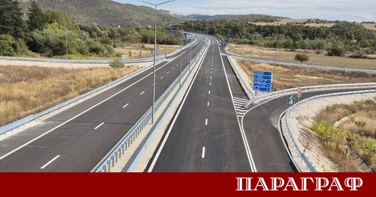 Агенция Пътна инфраструктура АПИ опровергава информацията за спиране на строителството