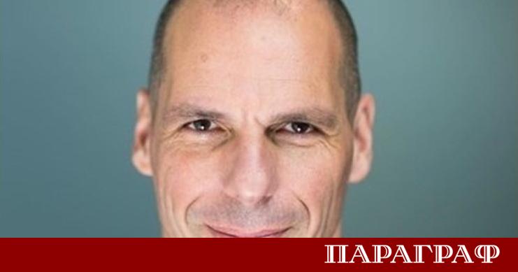 Бившият гръцки финансов министър Янис Варуфакис е разпитван от полицията