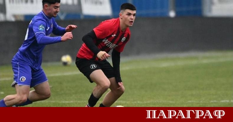 Валери Божинов старши изрази своята гордост по повод дебюта на